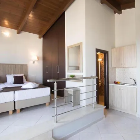 Hotel Carisa And Maleme (Crete)
